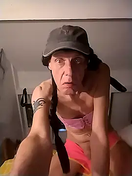 Snapshot of 16linda chatting on November 15, 2025, 9:24 am 16linda online show from November 15, 2025, 9:24 am