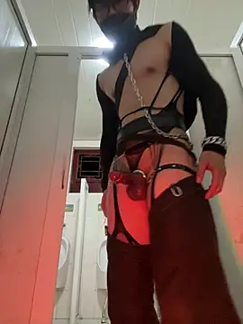 YELURK online show from June 18, 2026, 2:44 pm