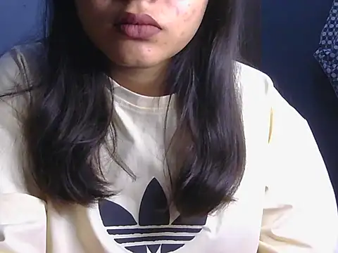 Snapshot of Aleena_Singh chatting on June 19, 2026, 10:10 am Aleena Singh online show from June 19, 2026, 10:10 am