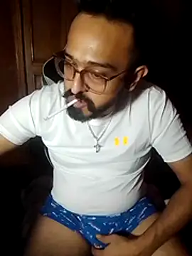 Snapshot of freakkydessi chatting on July 6, 2026, 5:26 pm freakkydessi online show from July 6, 2026, 5:26 pm