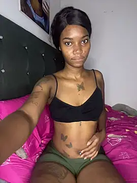 Snapshot of ShakiraThompss18 chatting on July 16, 2026, 11:18 am ShakiraThompss18 online show from July 16, 2026, 11:18 am