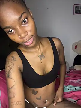 Snapshot of ShakiraThompss18 chatting on July 4, 2026, 11:20 pm ShakiraThompss18 online show from July 4, 2026, 11:20 pm