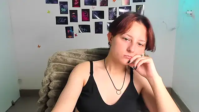 Dilara Kiss  online show from August 5, 2026, 5:23 am