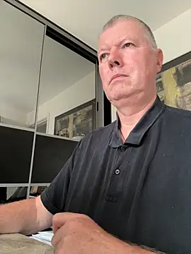 cumboy online show from October 2, 2025, 2:20 pm