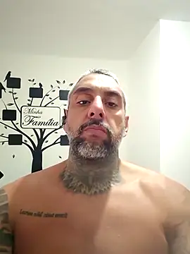 Snapshot of Carioca20cm40 chatting on June 16, 2026, 4:29 pm Carioca20cm40 online show from June 16, 2026, 4:29 pm