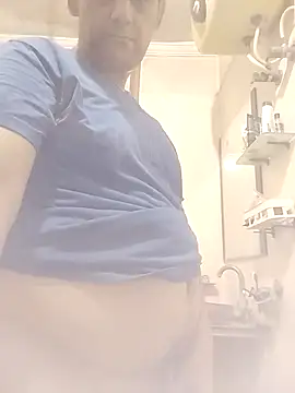 chuby38male online show from June 27, 2026, 12:33 pm
