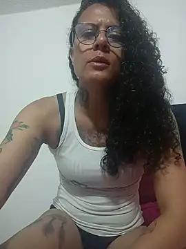 Snapshot of Claro_de_Luna chatting on June 20, 2026, 12:48 am Claro de Luna online show from June 20, 2026, 12:48 am