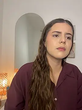 Isabellebotero online show from July 4, 2026, 3:16 pm