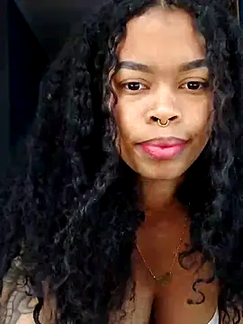 Snapshot of caroline_brunete chatting on June 17, 2026, 2:38 pm caroline brunete online show from June 17, 2026, 2:38 pm