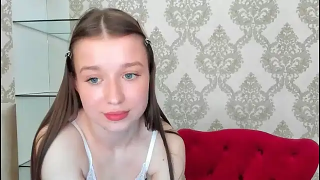 Snapshot of michelle_blus chatting on August 2, 2026, 6:16 pm michelle blus online show from August 2, 2026, 6:16 pm
