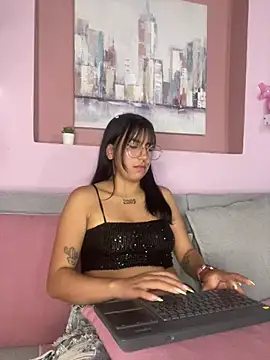GabyLopez Pink online show from July 7, 2026, 7:23 am
