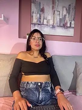 GabyLopez Pink online show from June 27, 2026, 12:22 pm