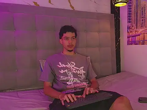 Snapshot of thiago_preston chatting on June 23, 2026, 7:45 pm thiago preston online show from June 23, 2026, 7:45 pm