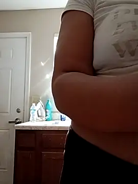 NAOMIdaFreakXXXXX online show from April 22, 2026, 1:51 pm