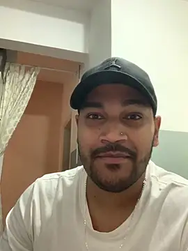 Snapshot of wandinho13 chatting on June 18, 2026, 11:37 am wandinho13 online show from June 18, 2026, 11:37 am