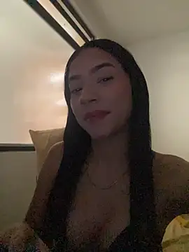 Snapshot of Sabrina_M chatting on July 3, 2026, 12:22 pm Sabrina M online show from July 3, 2026, 12:22 pm