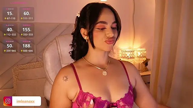 Snapshot of imLeanna_ chatting on July 31, 2026, 10:07 pm imLeanna online show from July 31, 2026, 10:07 pm