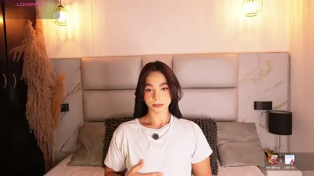 Snapshot of imLeanna_ chatting on June 26, 2026, 11:10 pm imLeanna online show from June 26, 2026, 11:10 pm