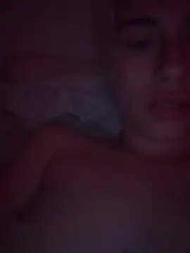 Mialovexox online show from July 12, 2026, 9:26 pm