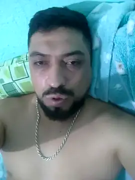 Snapshot of Fdiego19 chatting on June 19, 2026, 9:37 am Fdiego19 online show from June 19, 2026, 9:37 am