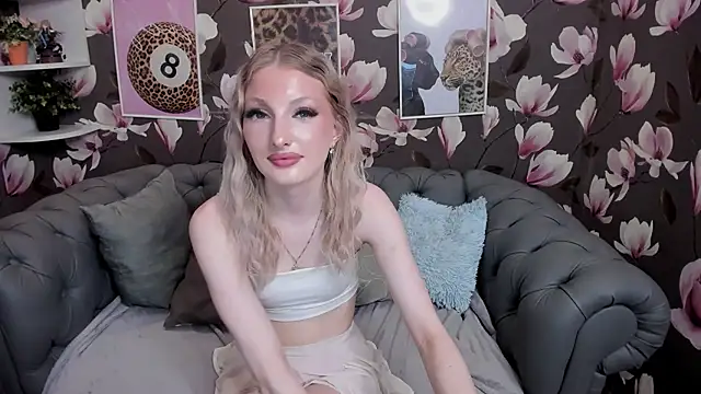 Snapshot of Kristi_Sin chatting on June 24, 2026, 2:48 pm Kristi Sin online show from June 24, 2026, 2:48 pm