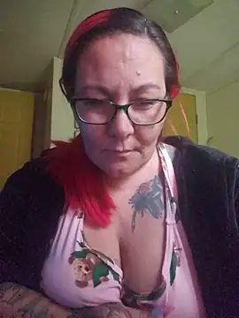 TattedLove4 online show from June 18, 2026, 10:37 pm