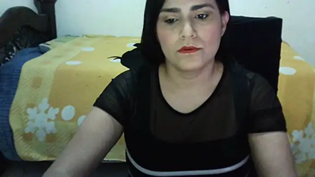 CarolinaMoretti online show from August 4, 2026, 11:42 pm