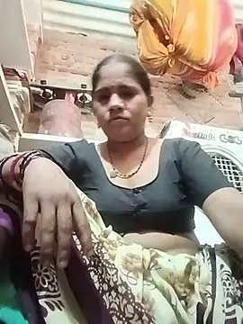 Snapshot of Hot_shiri chatting on July 5, 2026, 7:48 am Hot shiri online show from July 5, 2026, 7:48 am