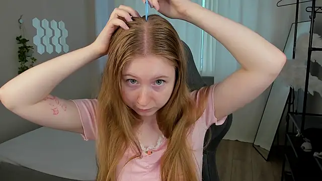 Snapshot of LiliTiny chatting on July 22, 2026, 2:13 am LiliTiny online show from July 22, 2026, 2:13 am
