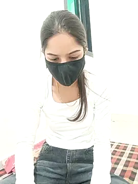 Snapshot of hot_renuu chatting on June 19, 2026, 12:11 pm hot renuu online show from June 19, 2026, 12:11 pm
