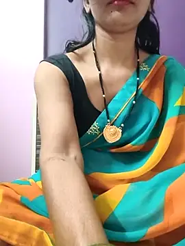 Snapshot of Night_Queen24 chatting on July 3, 2026, 5:08 pm Night Queen24 online show from July 3, 2026, 5:08 pm