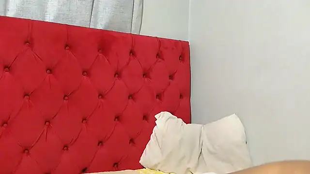 Snapshot of Nomarainx chatting on July 12, 2026, 4:57 am Nomarainx online show from July 12, 2026, 4:57 am