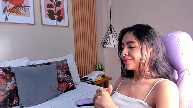 Amara Connors online show from June 26, 2026, 2:12 pm