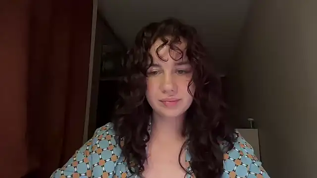 Snapshot of Loressava chatting on July 2, 2026, 10:49 pm Loressava online show from July 2, 2026, 10:49 pm