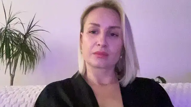Delissaxx online show from June 22, 2026, 7:11 pm