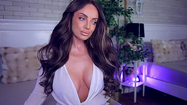 annabellahot online show from May 21, 2026, 3:48 am