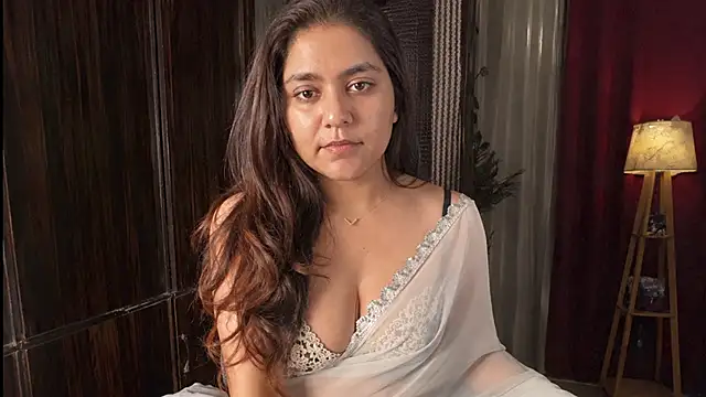Snapshot of Yours_mahii chatting on June 20, 2026, 7:13 am Yours mahii online show from June 20, 2026, 7:13 am
