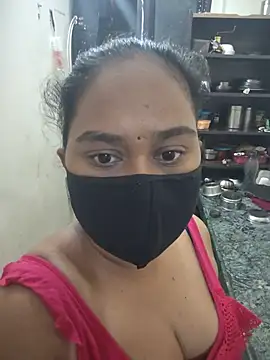 Snapshot of Lundpakadu chatting on July 25, 2026, 1:24 am Lundpakadu online show from July 25, 2026, 1:24 am