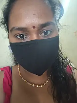 Snapshot of Lundpakadu chatting on July 17, 2026, 11:40 am Lundpakadu online show from July 17, 2026, 11:40 am