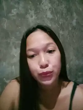 urwomaninlove online show from June 30, 2026, 2:11 am
