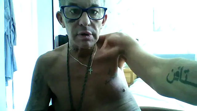 Snapshot of TheKnobSlobberer chatting on July 13, 2026, 2:27 pm TheKnobSlobberer online show from July 13, 2026, 2:27 pm