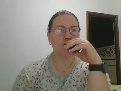 Tarelyn online show from June 27, 2026, 1:33 am