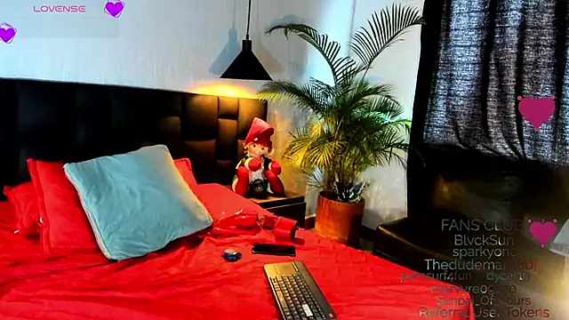 Snapshot of love_amor_ chatting on December 4, 2025, 3:55 pm love amor online show from December 4, 2025, 3:55 pm