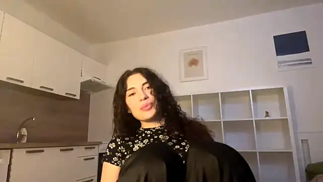runawyin online show from July 14, 2026, 6:25 pm