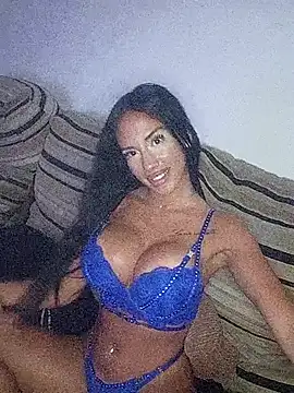 Latinalolitaa online show from June 30, 2026, 11:05 pm