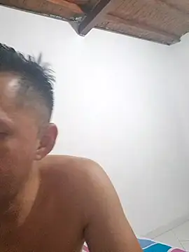 Snapshot of latin_boyxxx1 chatting on August 3, 2026, 4:20 am latin boyxxx1 online show from August 3, 2026, 4:20 am