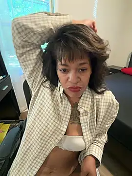 Snapshot of Nicolexoxo_ chatting on June 24, 2026, 1:10 pm Nicolexoxo online show from June 24, 2026, 1:10 pm