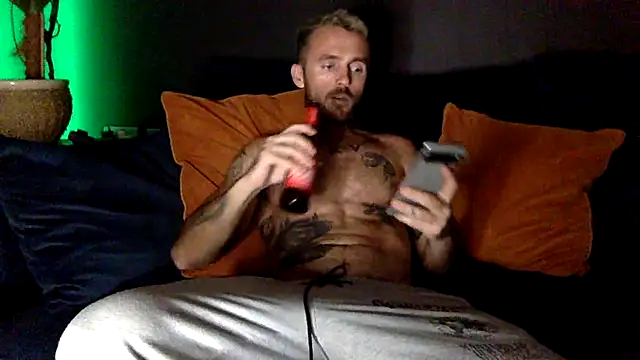 Snapshot of JackedJayden chatting on July 30, 2026, 8:41 pm JackedJayden online show from July 30, 2026, 8:41 pm