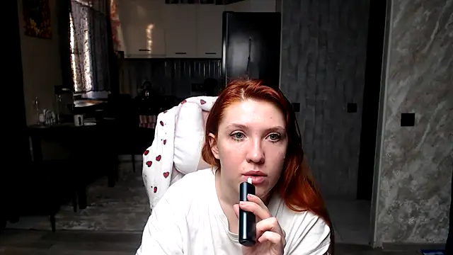 Reginasmilee online show from March 22, 2026, 3:46 pm