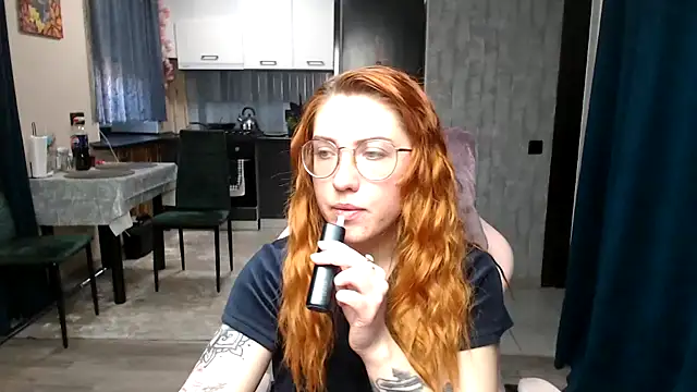 Reginasmilee online show from April 23, 2026, 4:19 am